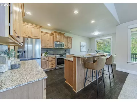 Kitchen - 3467 Timberbrook Way, Eugene, OR 97405 photo 1 of 5