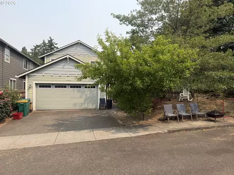 10535 SW Crestwood Dr, Beaverton, OR 97008