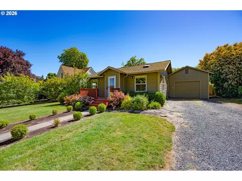 1843 Moss St, Eugene, OR 97403