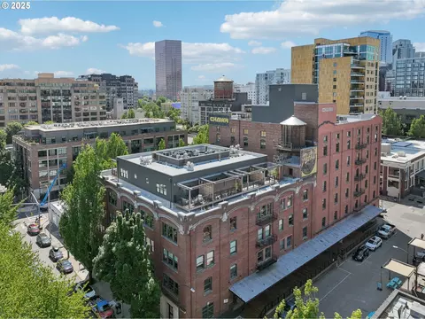416 NW 13th Ave #312, Portland, OR 97209
