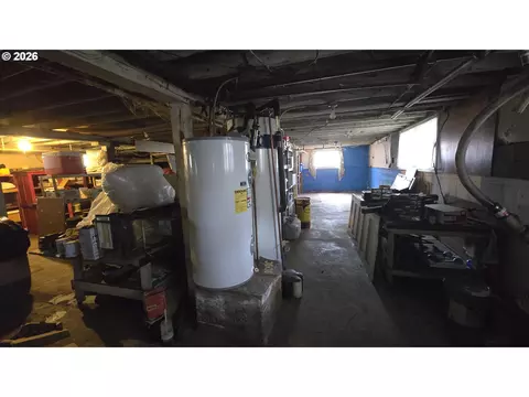 Other - 885 NE 3rd St, Gresham, OR 97030 photo 9 of 9