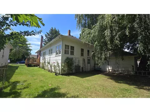 Exterior - 885 NE 3rd St, Gresham, OR 97030 photo 3 of 6