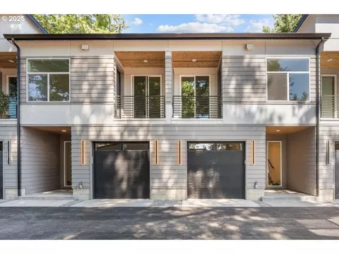 5069 SE King Rd #B, Milwaukie, OR 97222