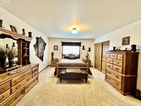 Bedroom - 975 N 10th St, Union, OR 97883 photo 3 of 4
