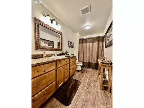 Bath - 975 N 10th St, Union, OR 97883 photo 1 of 4