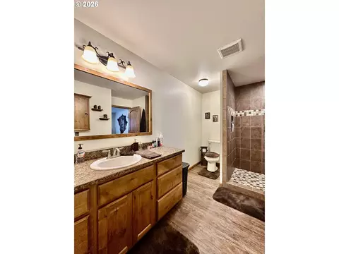 Bath - 975 N 10th St, Union, OR 97883 photo 2 of 4