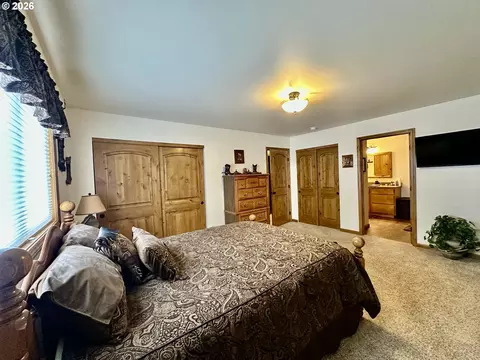 Bedroom - 975 N 10th St, Union, OR 97883 photo 4 of 4