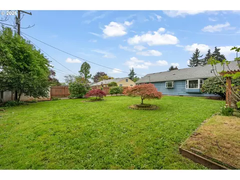 Exterior - 671 Taney St, Eugene, OR 97402 photo 5 of 5