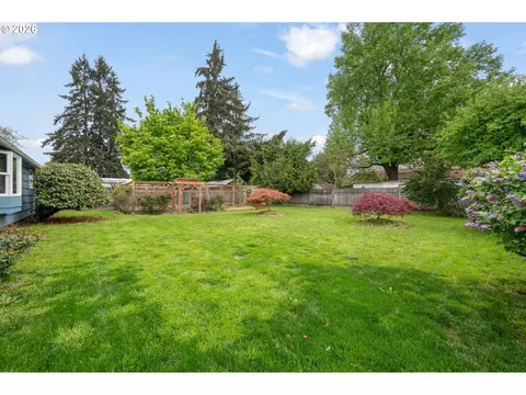Exterior - 671 Taney St, Eugene, OR 97402 photo 2 of 5