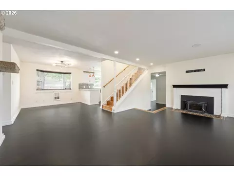 Living - 671 Taney St, Eugene, OR 97402 photo 1 of 9