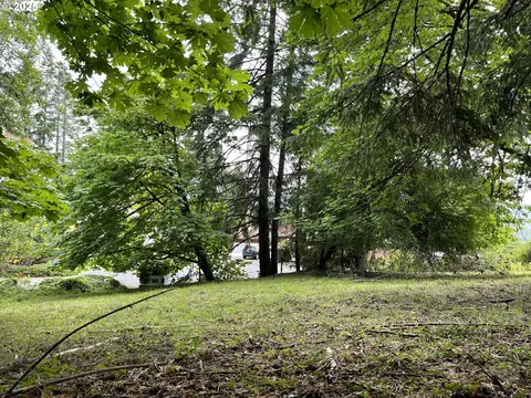 Mclean Blvd, Eugene, OR 97405 photo 4