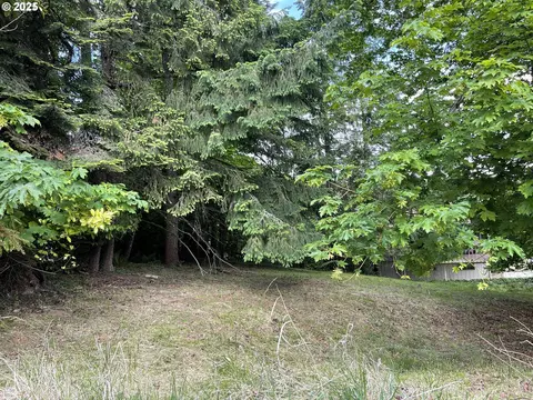 Mclean Blvd, Eugene, OR 97405 photo 5