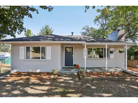 413 3rd St, Gaston, OR 97119