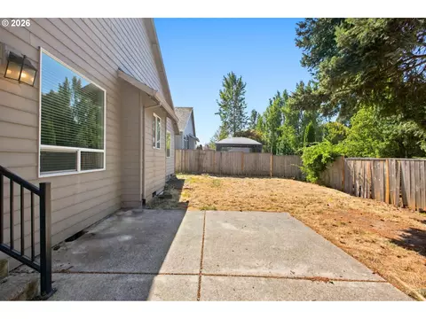 Exterior - 18255 Antler Ave, Sandy, OR 97055 photo 2 of 7