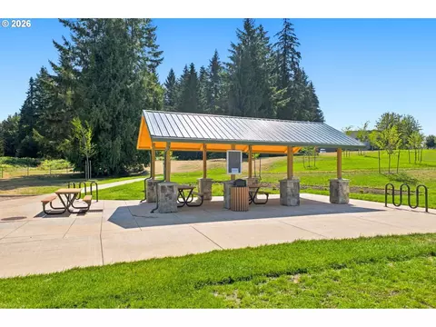 Exterior - 18255 Antler Ave, Sandy, OR 97055 photo 5 of 7