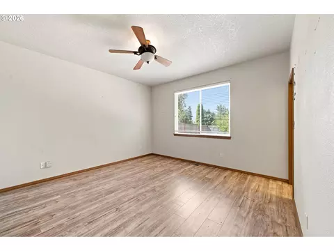 Bedroom - 18255 Antler Ave, Sandy, OR 97055 photo 1 of 7