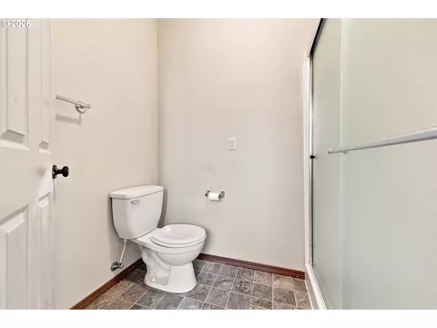 Bath - 18255 Antler Ave, Sandy, OR 97055 photo 3 of 4