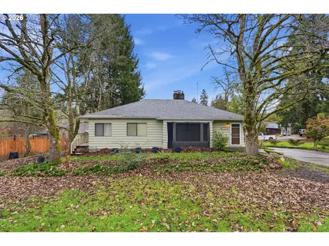 11765 SW Gaarde St, Tigard, OR 97224