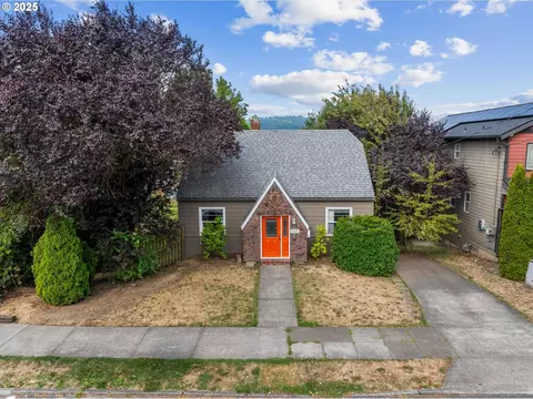 4737 SE 28th Ave, Portland, OR 97202