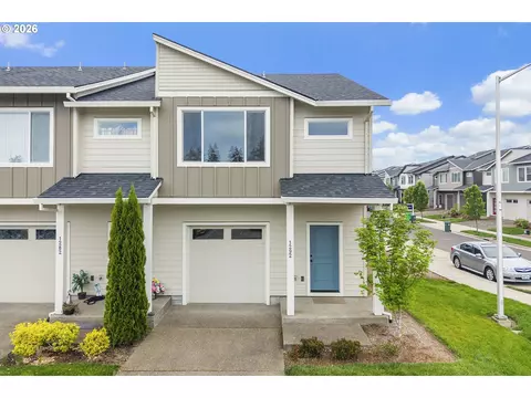 1292 S Quartz Dr, Cornelius, OR 97113