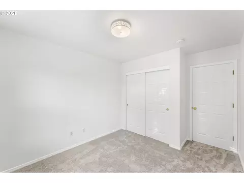 Bedroom - 807 SE 197th Ave, Camas, WA 98607 photo 8 of 8