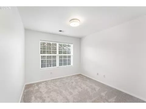Bedroom - 807 SE 197th Ave, Camas, WA 98607 photo 7 of 8