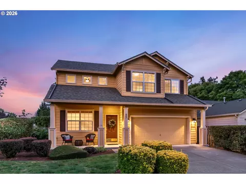 Exterior - 807 SE 197th Ave, Camas, WA 98607 photo 3 of 7