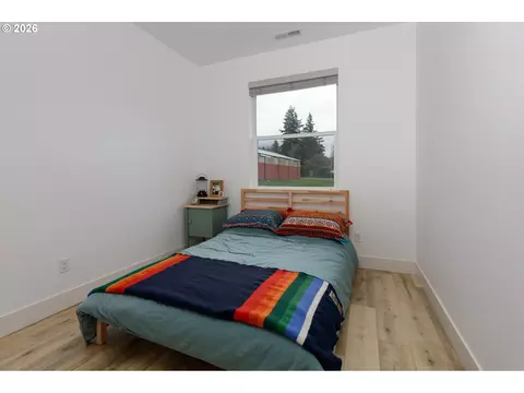 Bedroom - 252 Estabrook Rd, Carson, WA 98610 photo 3 of 3