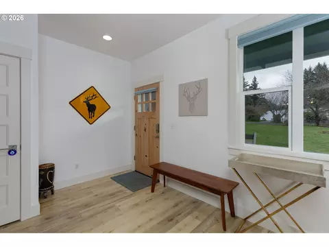 Entry Way - 252 Estabrook Rd, Carson, WA 98610 photo 1 of 1