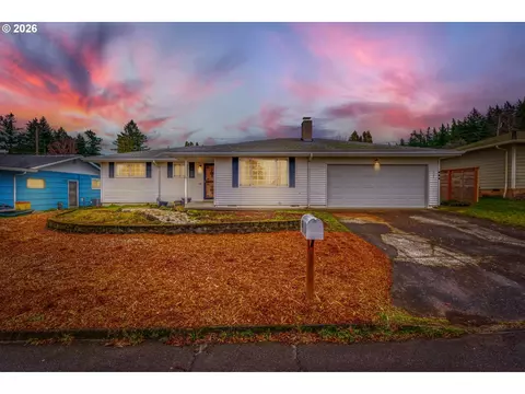 920 SE 214th Ave, Gresham, OR 97030