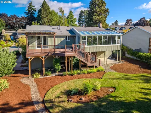 Exterior - 1968 SW 25th St, Gresham, OR 97080 photo 13 of 14