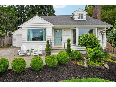 11448 SE 27th Ave, Milwaukie, OR 97222