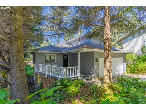 335 SW Midden Reach, Depoe Bay, OR 97341