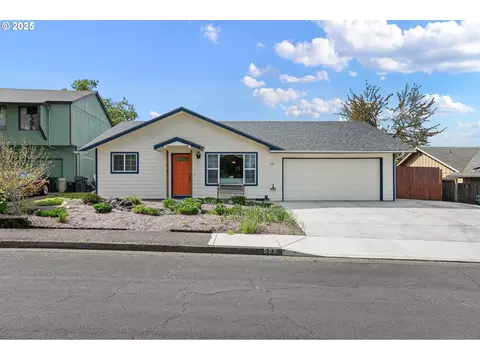 597 Hamilton St, Springfield, OR 97477 photo 1