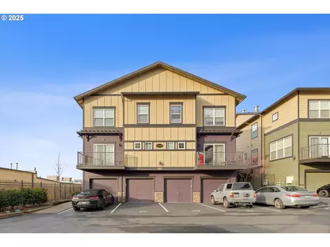 11219 SE Causey Cir, Happy Valley, OR 97086