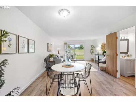 Dining - 1304 NE Hogan Dr, Gresham, OR 97030 photo 3 of 3
