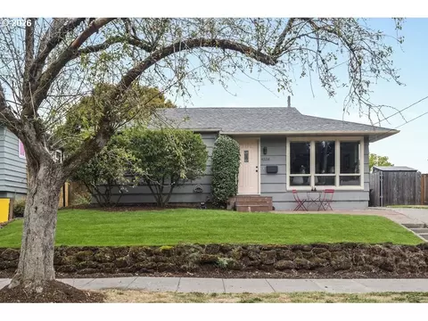 4334 SE 35th Pl, Portland, OR 97202