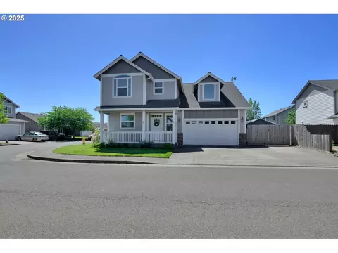 1027 Turtledove Loop, Lebanon, OR 97355