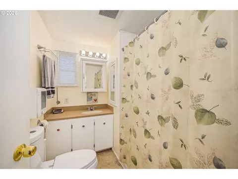 1475 Green Acres Rd #159, Eugene, OR 97408 photo 10