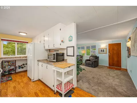 1475 Green Acres Rd #159, Eugene, OR 97408 photo 4