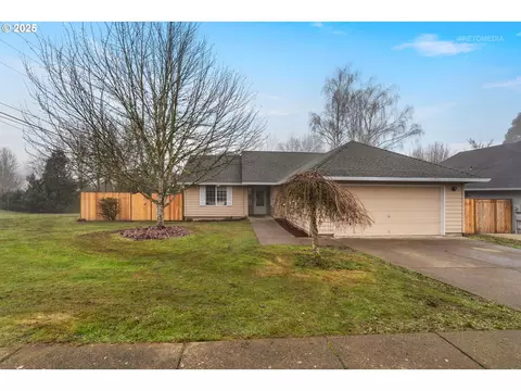 993 S Palmetto St, Cornelius, OR 97113