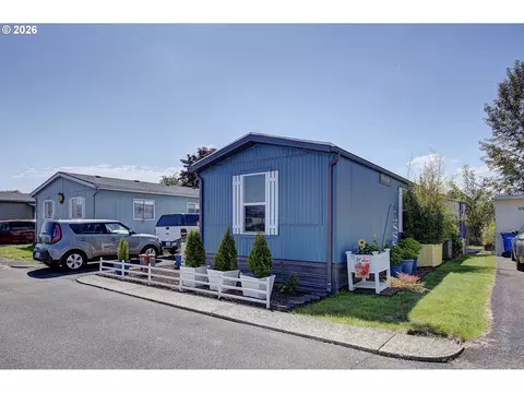 300 SW 7th Ave #131, Battle Ground, WA 98604