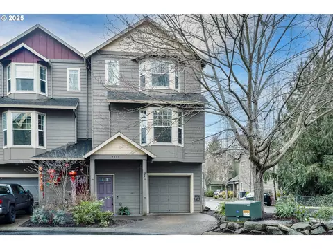 7872 SW Brookline Ln, Portland, OR 97224