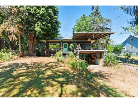 57931 Fisher Ln, Saint Helens, OR 97051