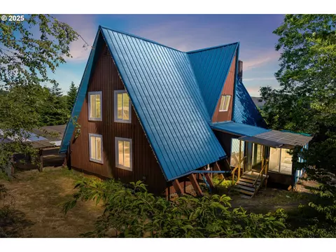 45265 Sunnyside Dr, Foster, OR 97345