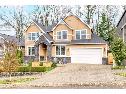 368 N Fairway St, Newberg, OR 97132