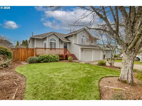 274 NE Lenox St, Hillsboro, OR 97124
