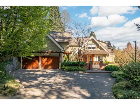 2562 SW Hillcrest Dr, Portland, OR 97201