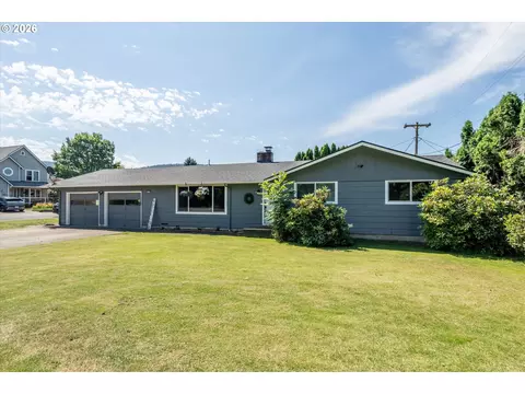 6731 Thurston Rd, Springfield, OR 97478 photo 2
