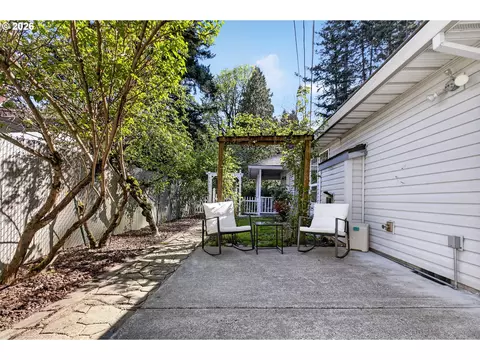 Exterior - 797 NW Wallula Ave, Gresham, OR 97030 photo 10 of 10
